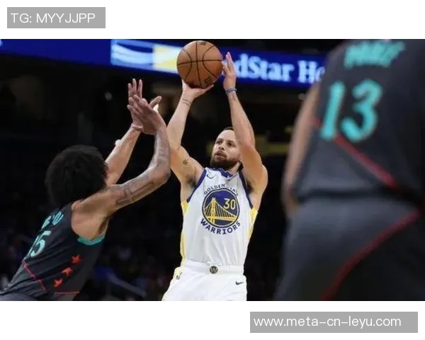 露天看台强者对决詹姆斯超越KD库里不敌老詹东契奇胜SGA分析 露天看台强者对决詹姆斯超越KD库里不敌老詹东契奇胜SGA分析