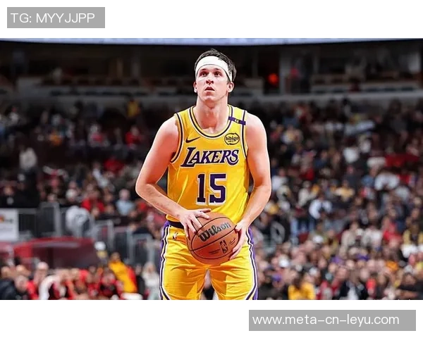 里夫斯谈第三节表现不佳强调需提升能量以改善球队状态